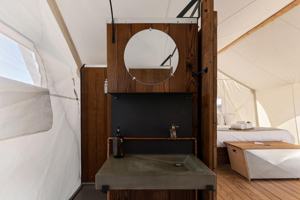 Under Canvas Lake Powell-Grand Staircase Big Water Exterior foto